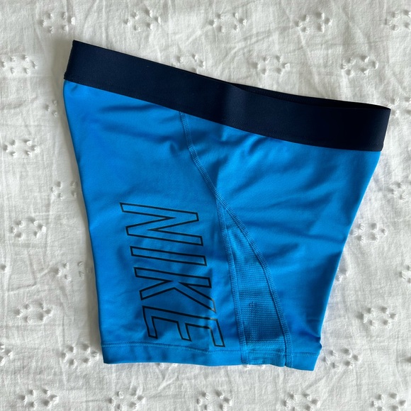Nike Pro Hypercool Compression Shorts - Picture 3 of 6
